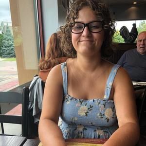 Meet your Posher, Lauren